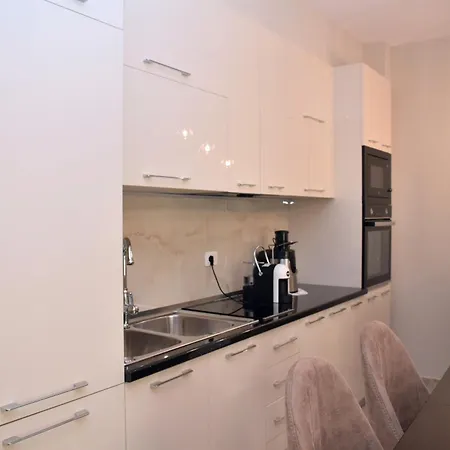 Apartman Beachside With Garden 283 Plazhi San Pietro